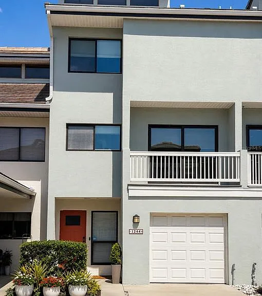 1244 Beachside Ln — Photo 1