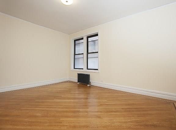 4th image of 4410 Cayuga Ave APT 2C