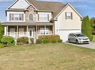 151 Braeburn Dr, Martinsburg, WV 25403