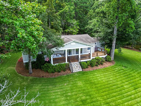 2nd image of 76 Weldon Way