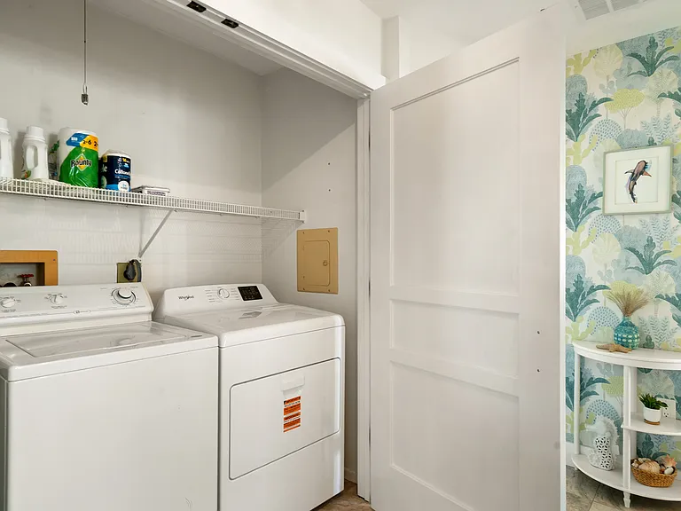 251 Bougainvillea St — Photo 22