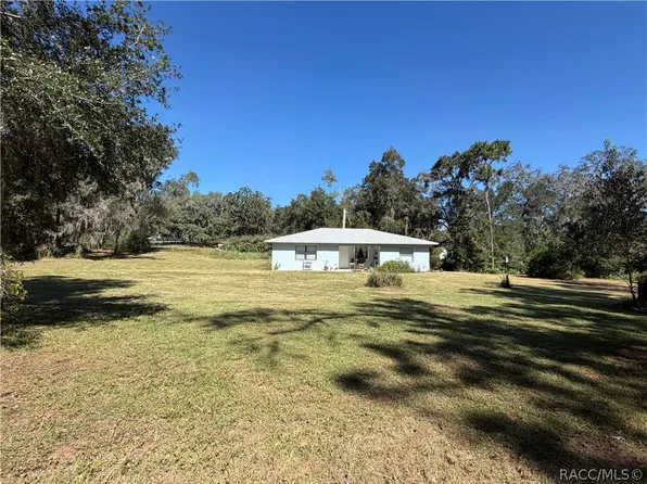 3065 E Grapeleaf Ln, Inverness, FL 34452