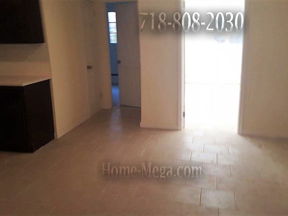 5th image of 910 Burke Ave #Aq