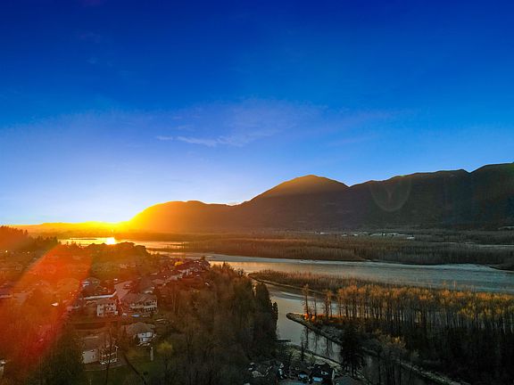 4th image of 43925 Chilliwack Mountain Rd #19