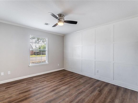 4th image of 707 E Kara Ln