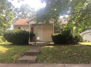 1550 Fairfax St, Carlyle, IL