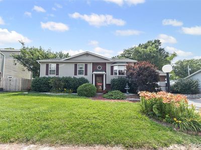 409 Saint John Dr, Godfrey, IL, 62035
