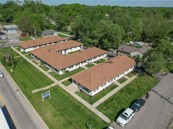 3143 Puckett Rd, Kansas City, KS 66103