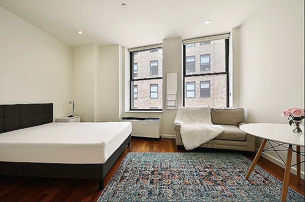 1st image of 82 Beaver St APT 1407
