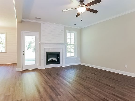 3rd image of 5096 Greyton Cir