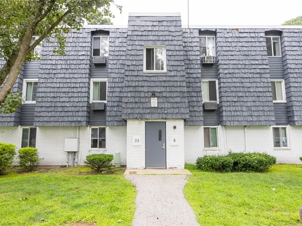 Lake Street Apartments