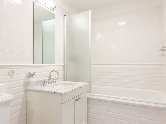 3rd image of 425 5th Ave APT 44C