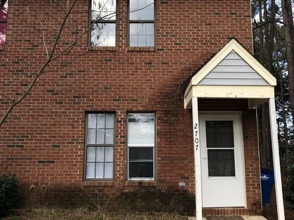 2707 Foxtail Ct, Raleigh, NC 27610