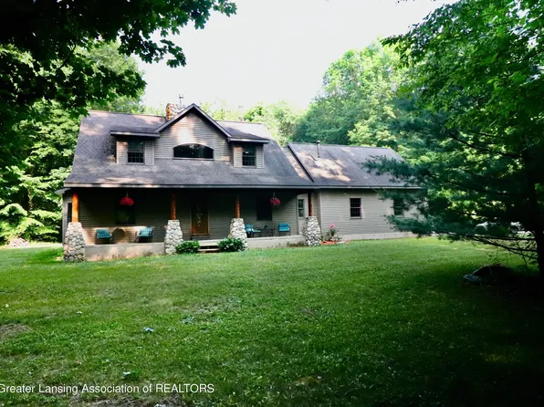 6360 Mallard Dr, Charlotte, MI 48813