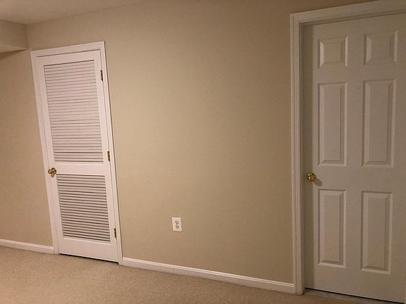 4th image of 851 Rockford Sq NE