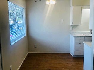 10218 N 96th Ave APT B, Peoria, AZ 85345