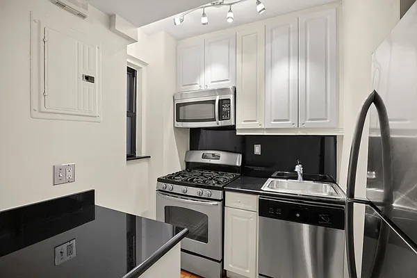 Sold by Compass | media 5