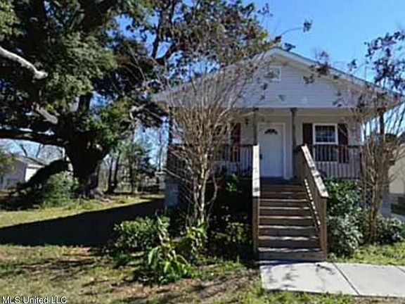 2nd image of 318 Nixon St