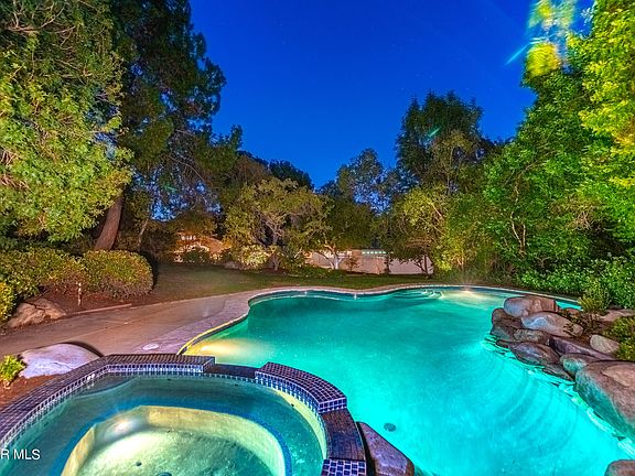3rd image of 1525 La Granada Dr