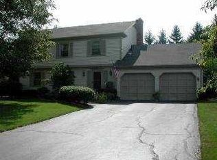 725 River Glen Rd, Maumee, OH 43537