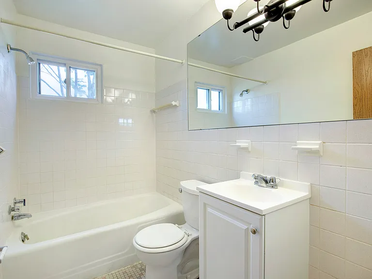 Northeast Villas — Photo 11