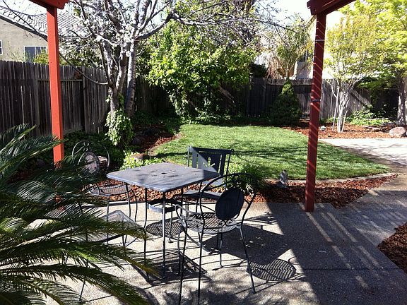 2nd image of 3304 Camelot Ct