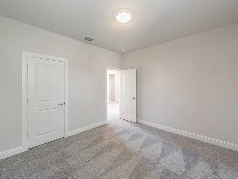 241 Gardenia Dr — Photo 41