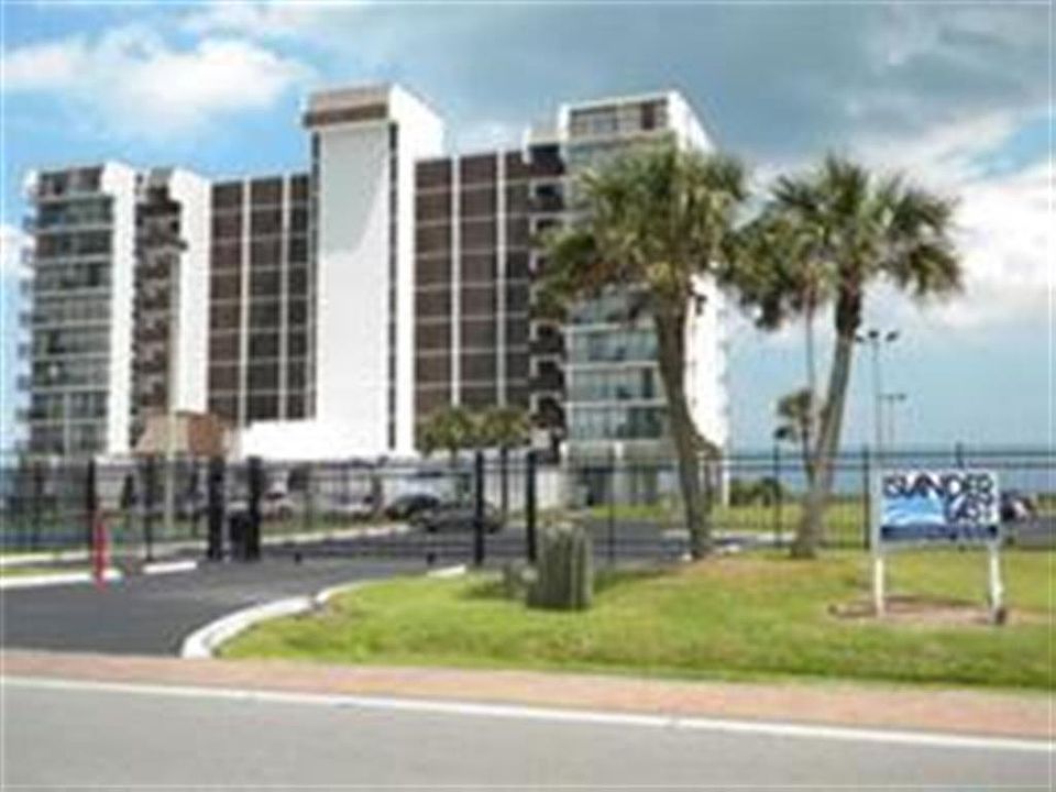 1st image of 415 E Beach Dr APT 804