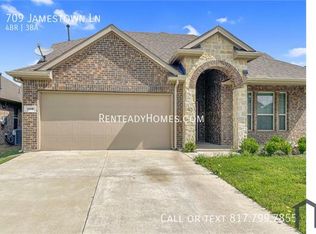 709 Jamestown Ln, Fate, TX 75189