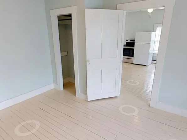 1407 Maple St #4, White River Junction, VT 05001