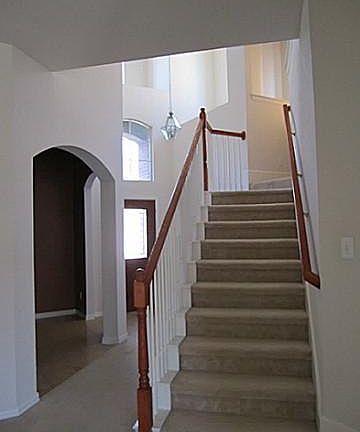4th image of 1913 Hopkins Dr