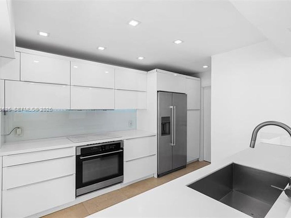 1st image of 1420 Brickell Bay Dr #Cu-1001a
