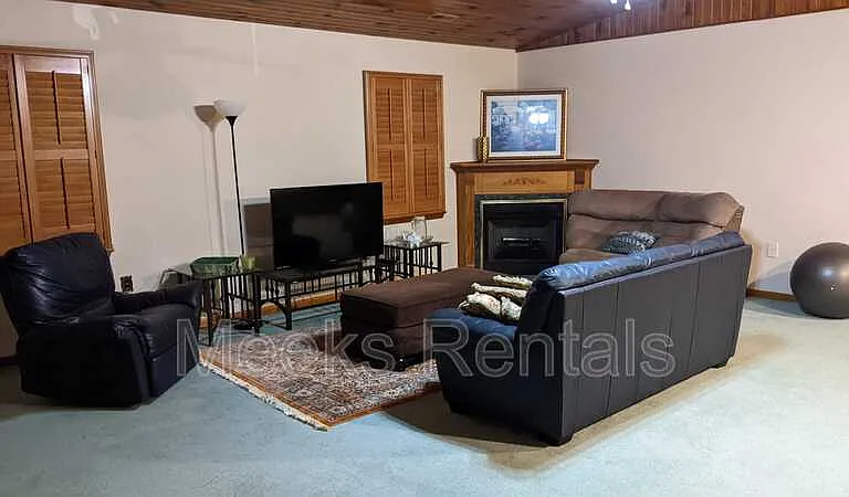9 Romar Ct — Photo 3