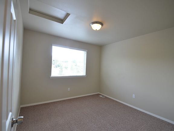 5th image of 1219 85th Ave SE