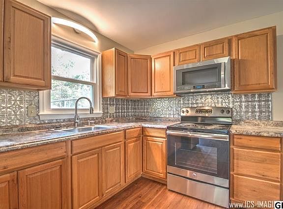 2nd image of 40 Westerlau Dr