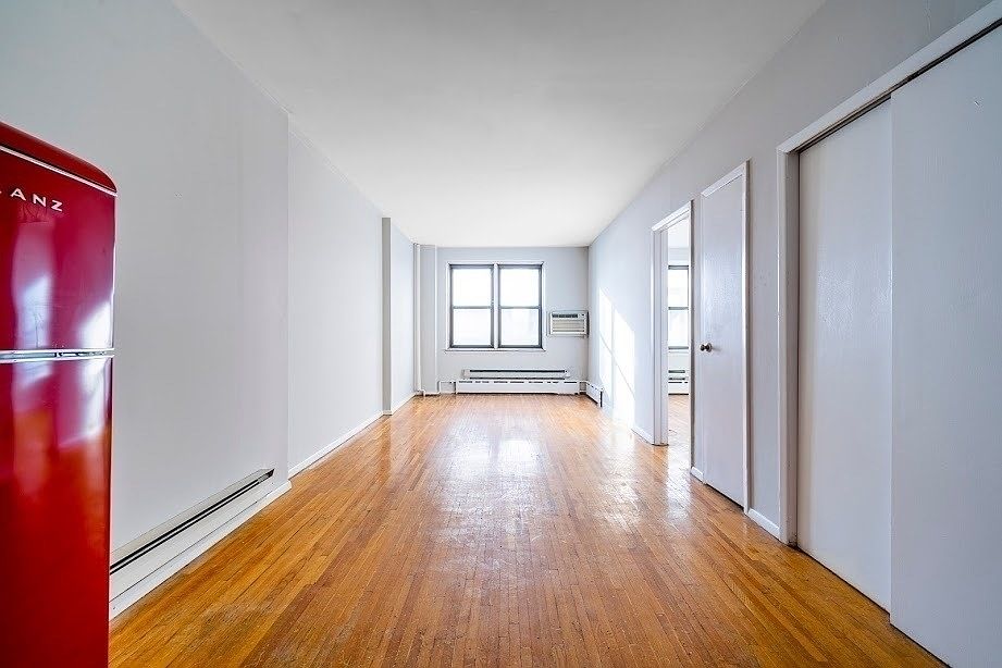 1st image of 242 W 56th St #4AA