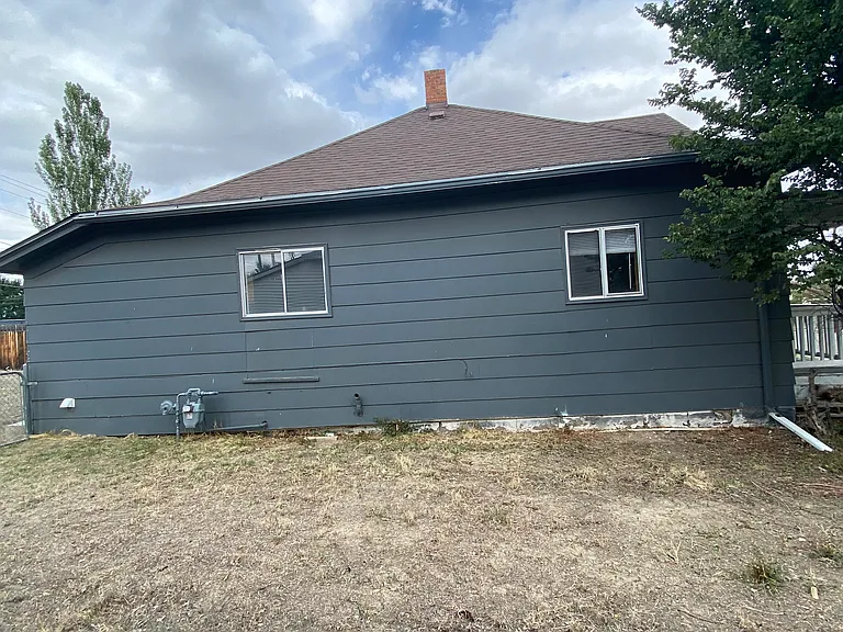1028 Belleview Ave — Photo 2