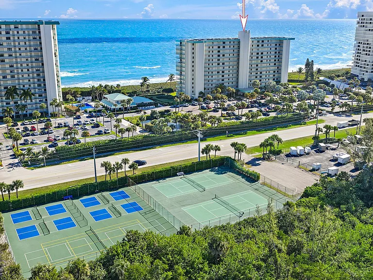 9940 S Ocean Dr #802 — Photo 1