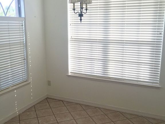 4th image of 1608 Eagle Feather Dr