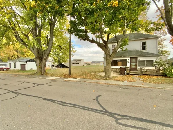 304 Liberty St, Bradford, OH 45308