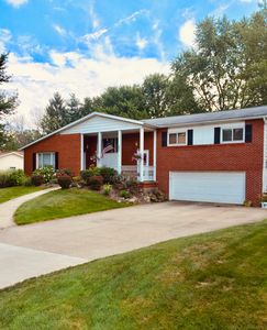 802 Beechwood Dr, Tallmadge, OH, 44278
