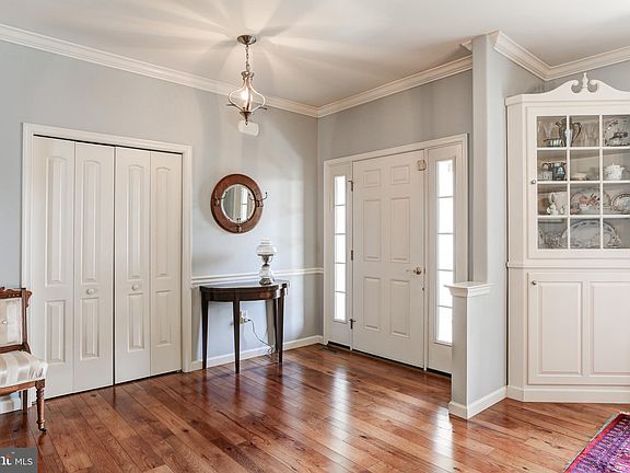 3rd image of 901 Walnut Crest Dr #L-0063