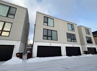 2021 Follett Ct, Cleveland, OH 44113