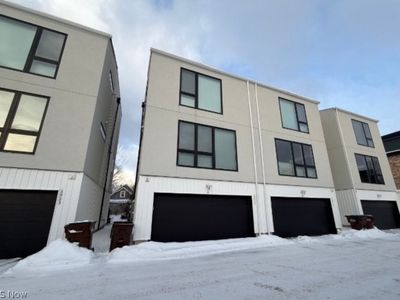 2021 Follett Ct, Cleveland, OH, 44113