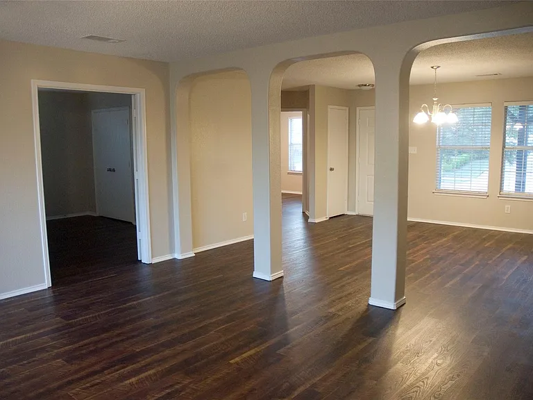 616 Alcove Dr — Photo 8