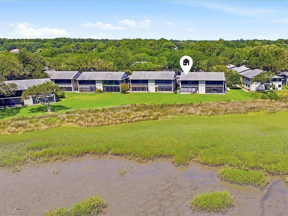 1st image of 27 Santiago Ct