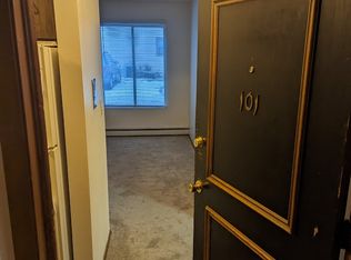 6272 N 101st St #101, Milwaukee, WI 53225