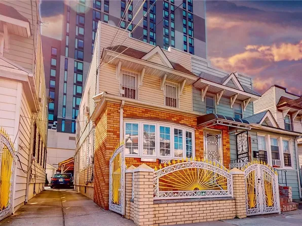 92-22 168th Place, Jamaica, NY 11433