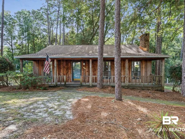 410 Frederick Ave, Fairhope, AL 36532