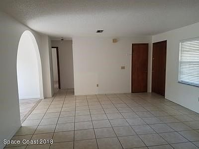 27145033_844777425709873_37468310_o